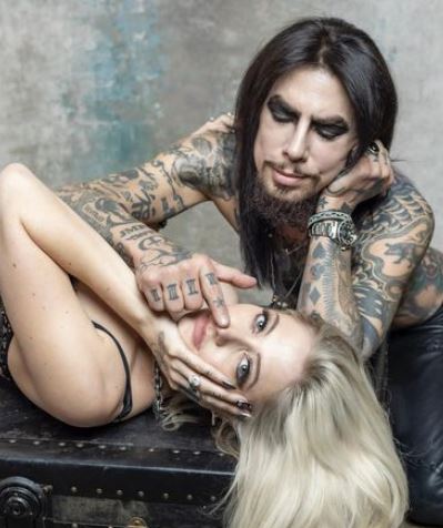 Dave Navarro with his fiance Vanessa Dubasso